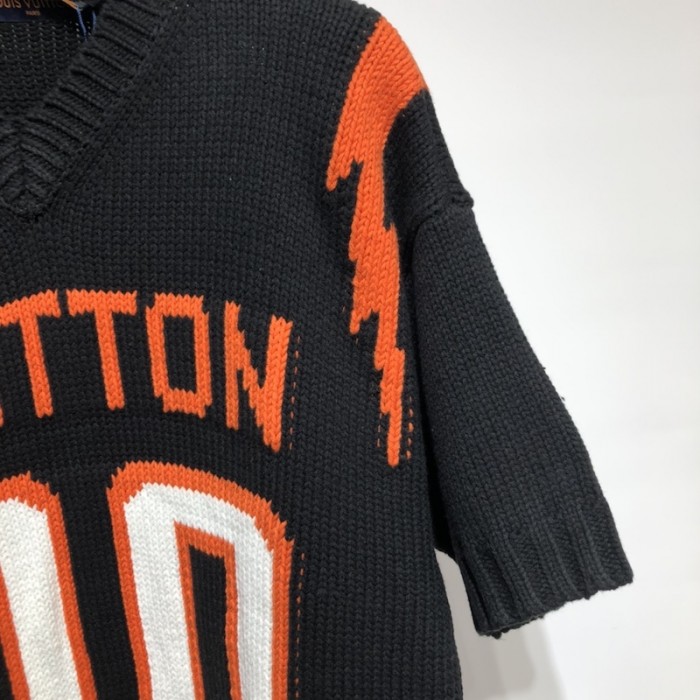 l**is V*t*n chunky intarsia football t-shirt 1a9sxg