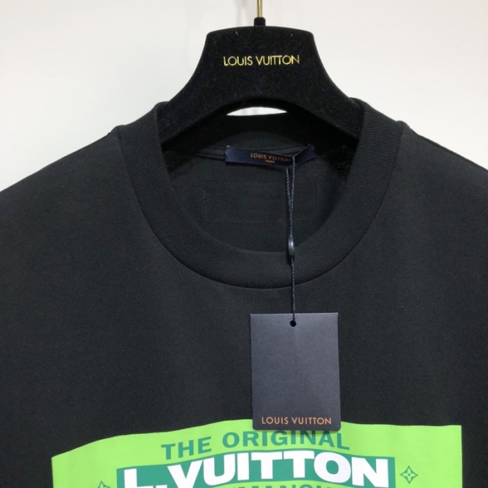 l**is V*t*n l. V*t*n printed t-shirt 1a9t6y