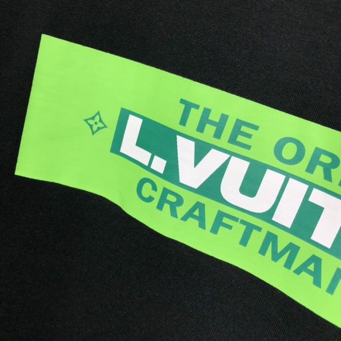 l**is V*t*n l. V*t*n printed t-shirt 1a9t6y