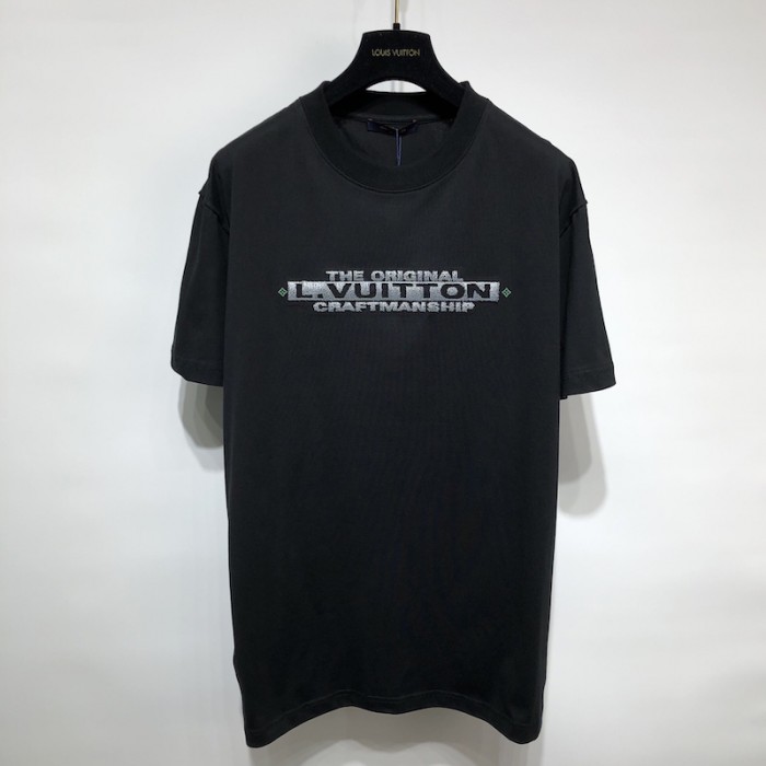 l**is V*t*n l. V*t*n printed t-shirt black