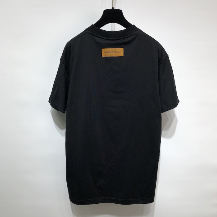 l**is V*t*n l. V*t*n printed t-shirt black