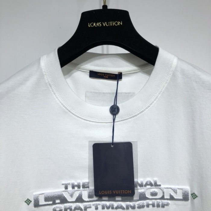 l**is V*t*n l. V*t*n printed t-shirt white