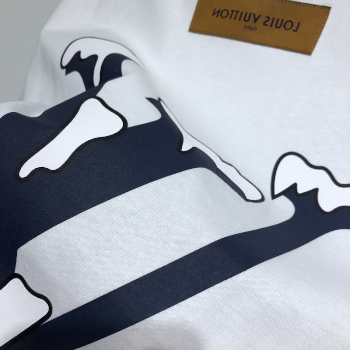 l**is V*t*n do a kickflip t-shirt 1a9tap