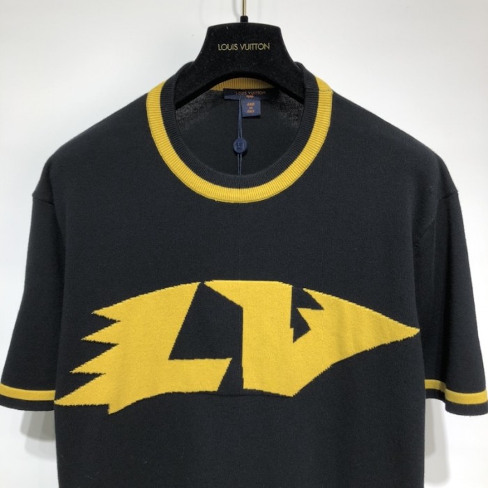 l**is V*t*n intarsia football t-shirt 1a9tax
