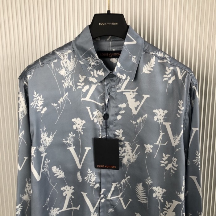 l**is V*t*n lv printed leaf regular shirt 1aa4id