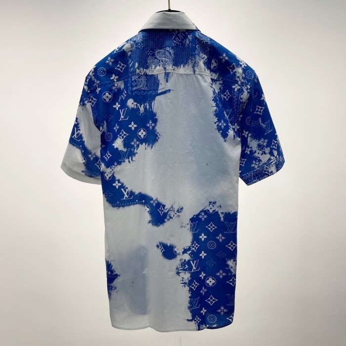 l**is V*t*n monogram bandana short-sleeved shirt 1aa4ud