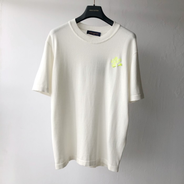 l**is V*t*n signature short-sleeved crewneck
