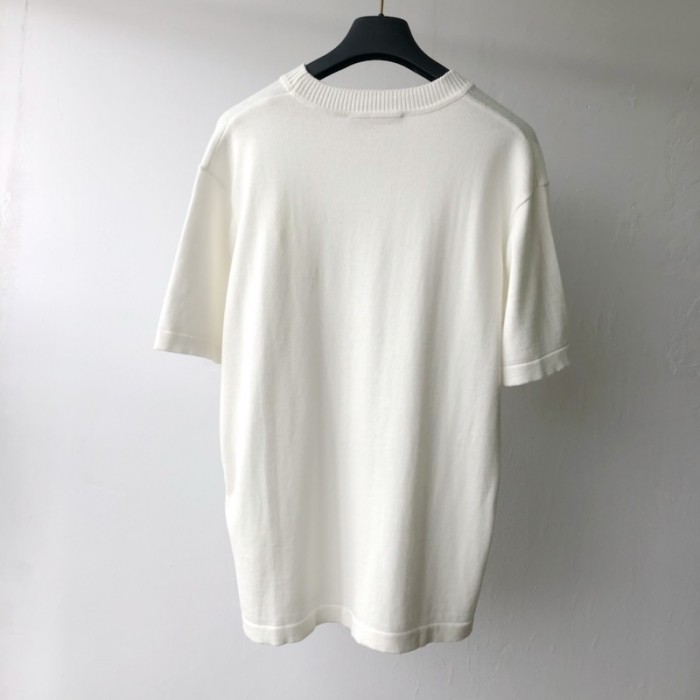 l**is V*t*n signature short-sleeved crewneck