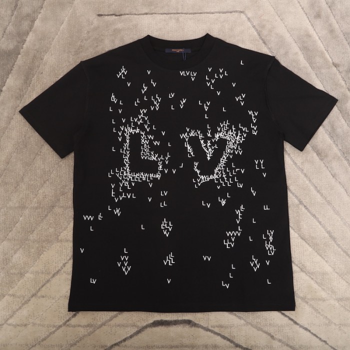 l**is V*t*n lv spread embroidery t-shirt 1aa53y