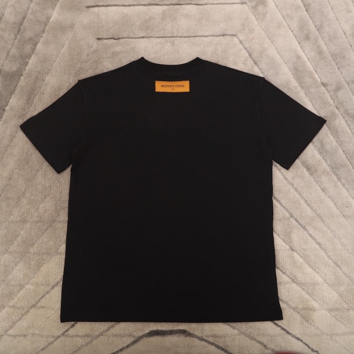 l**is V*t*n lv spread embroidery t-shirt 1aa53y