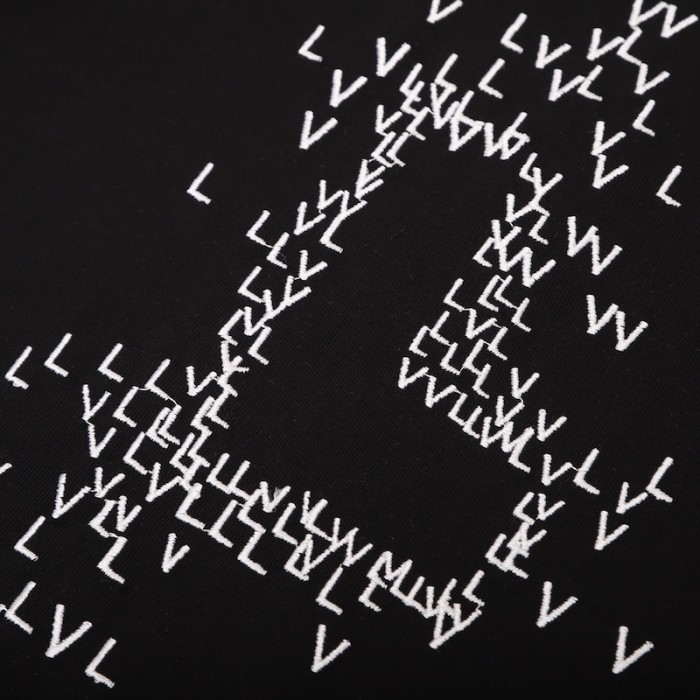 l**is V*t*n lv spread embroidery t-shirt 1aa53y