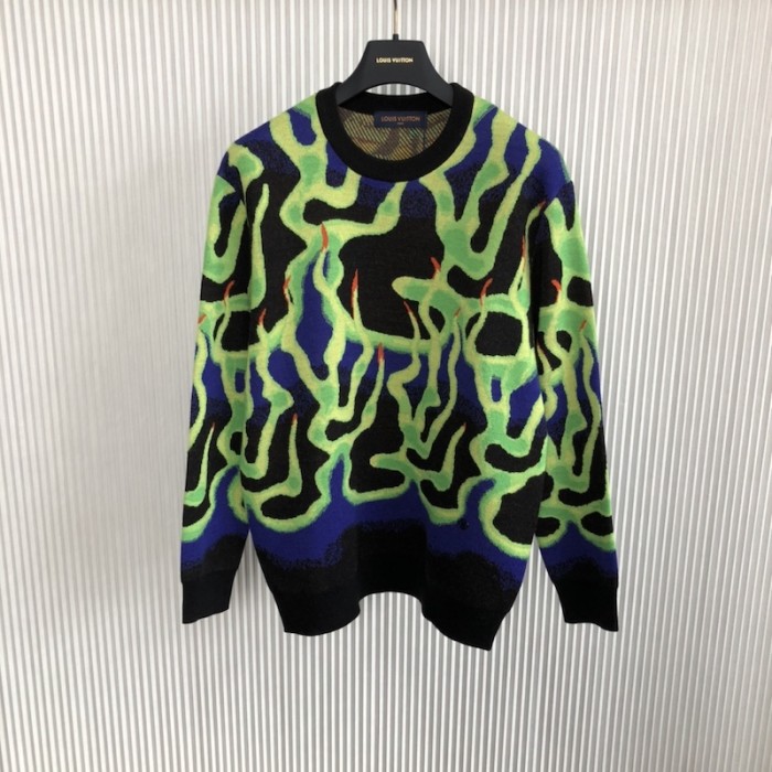 l**is V*t*n graphic crewneck 1aa548
