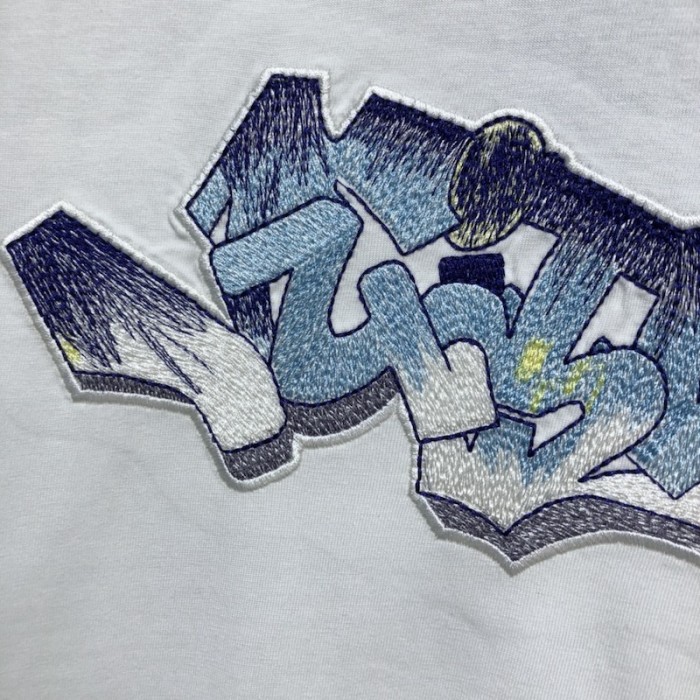 l**is V*t*n 3d lv graffiti embroidered t-shirt white