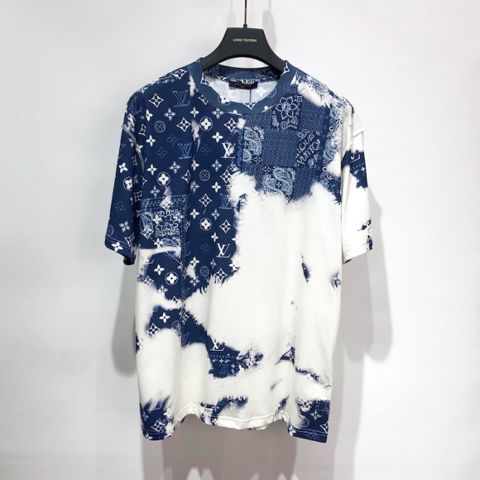 l**is V*t*n monogram bandana printed t-shirt 1aa5f4