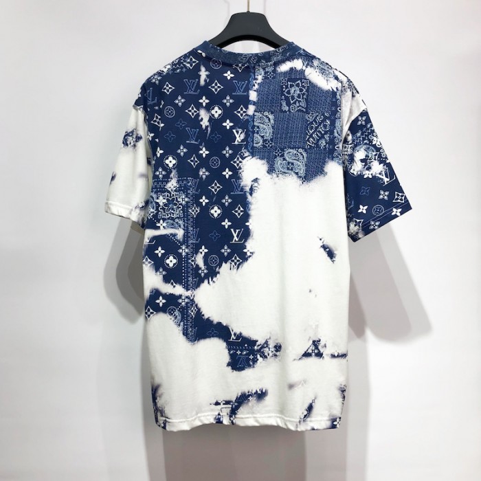 l**is V*t*n monogram bandana printed t-shirt 1aa5f4