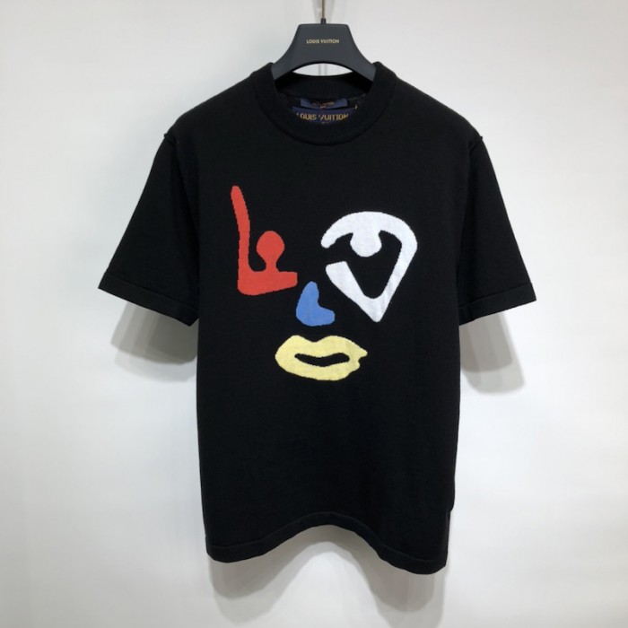 l**is V*t*n short-sleeved crewneck black