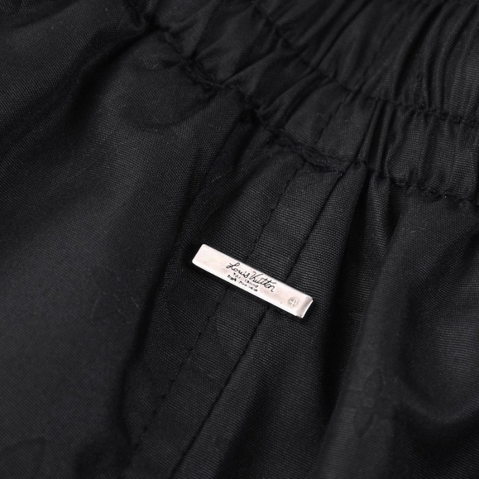 l**is V*t*n lvse signature swim board shorts black