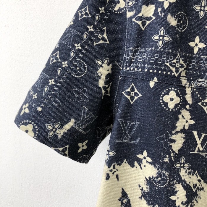 l**is V*t*n monogram bandana short-sleeved denim shirt 1aa852