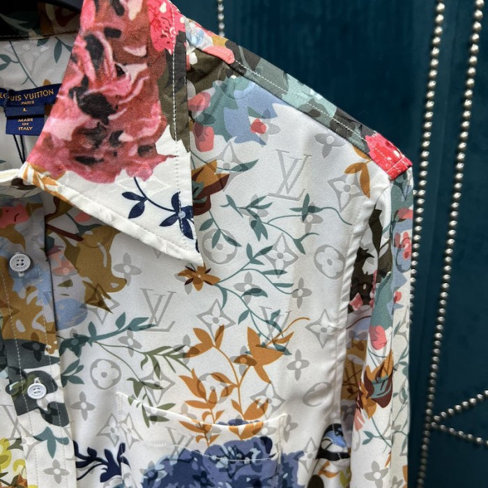 l**is V*t*n classic flower shirt 1aagky