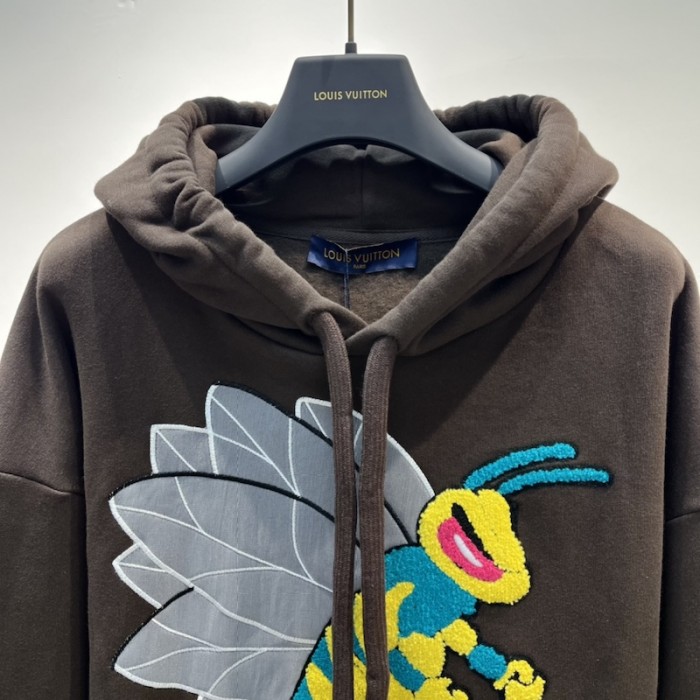 l**is V*t*n graphic bee patched hoodie 1aagpg