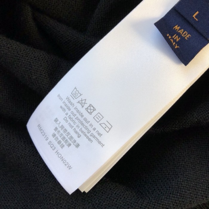 l**is V*t*n graphic long-sleeved knit polo 1aat4m