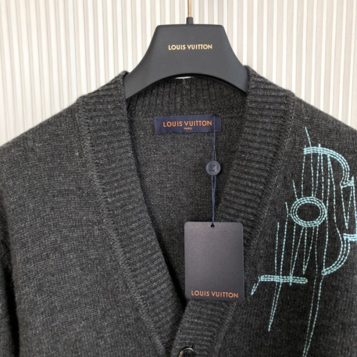 l**is V*t*n lv frequency cardigan 1aat4x