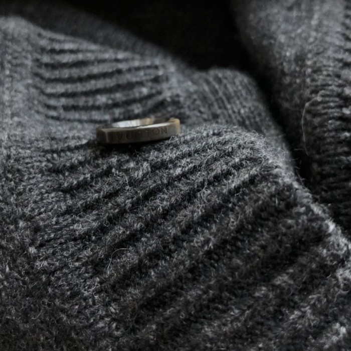 l**is V*t*n lv frequency cardigan 1aat4x