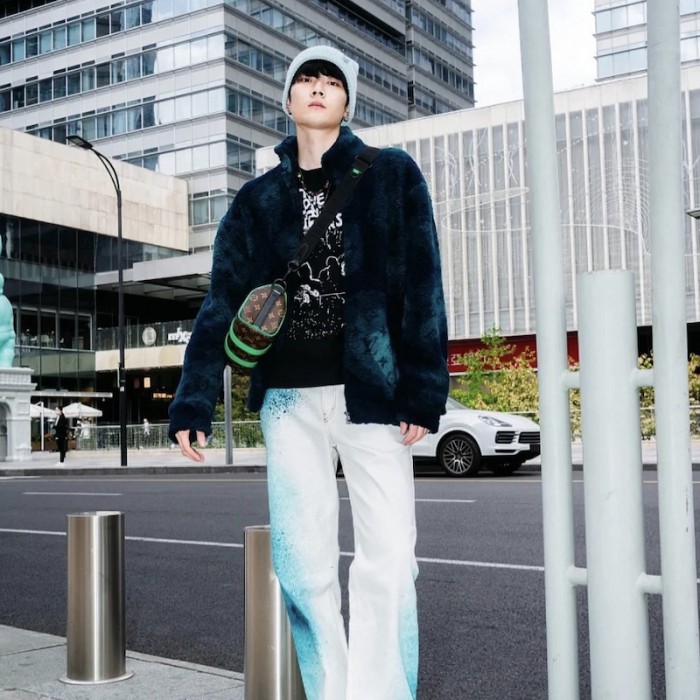 l**is V*t*n monogram camo fleece blouson 1aatyt
