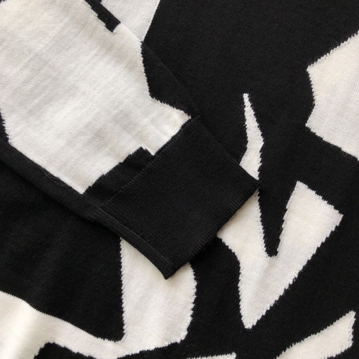 l**is V*t*n lv abstract houndstooth crewneck 1aau2w