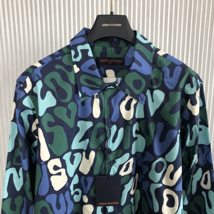 l**is V*t*n regular long-sleeved shirt 1aau47