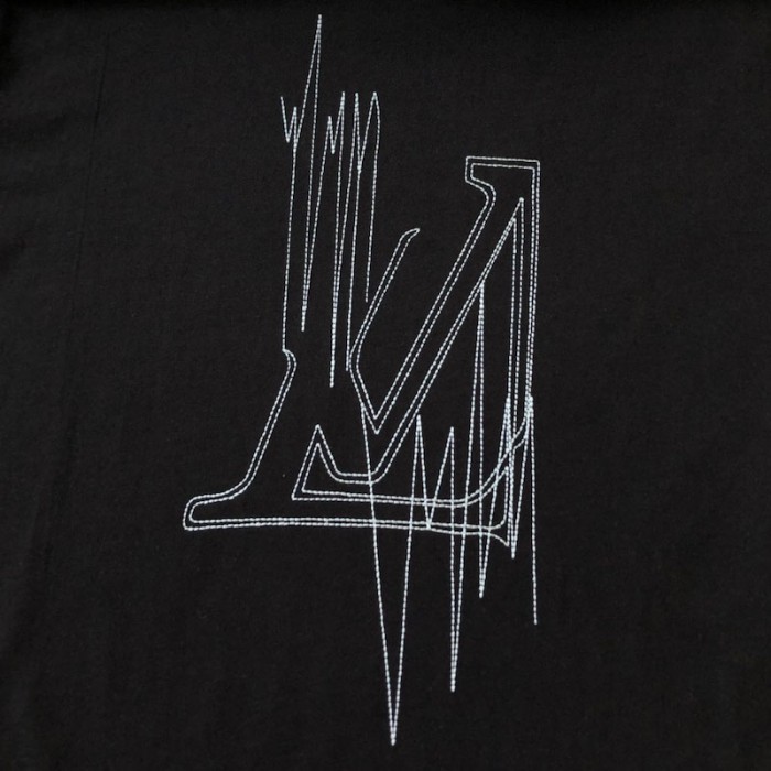 l**is V*t*n lv frequency graphic t-shirt 1aau5e