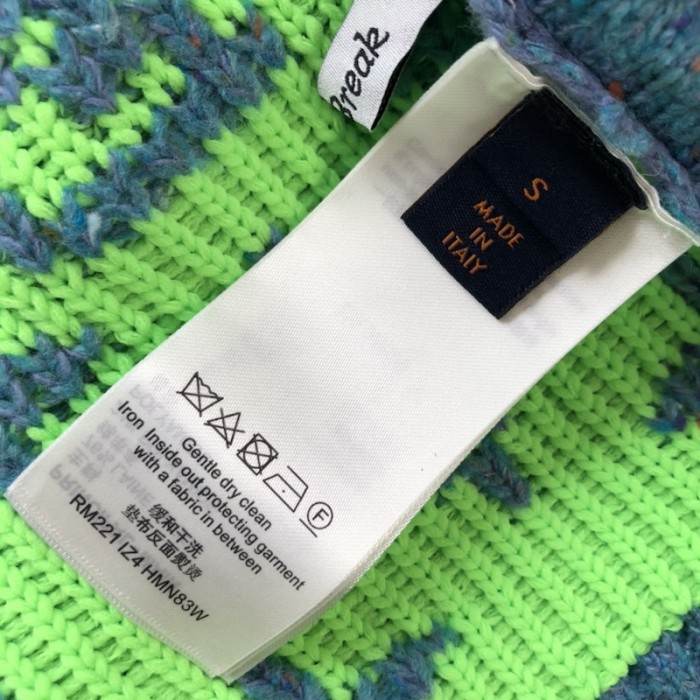 l**is V*t*n signature cardigan 1a9t86