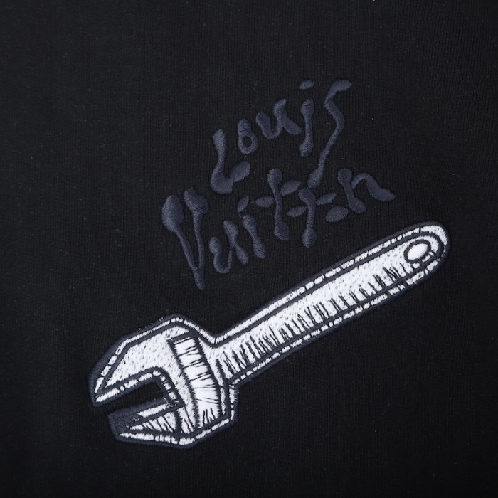 l**is V*t*n lv multi-tools embrodered hoodie 1ab4ub