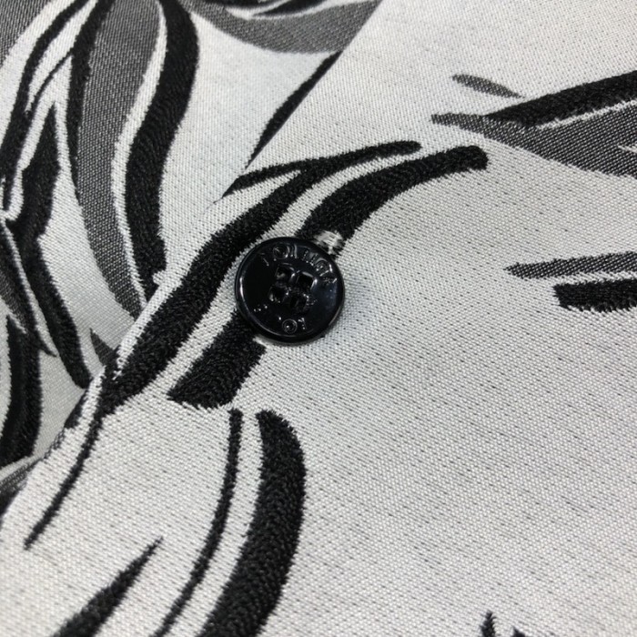 l**is V*t*n multi buttonholes short-sleeved pyjama shirt 1ab5hu