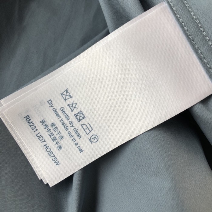 l**is V*t*n long-sleeved regular shirt with placed graphic 1ab5l7