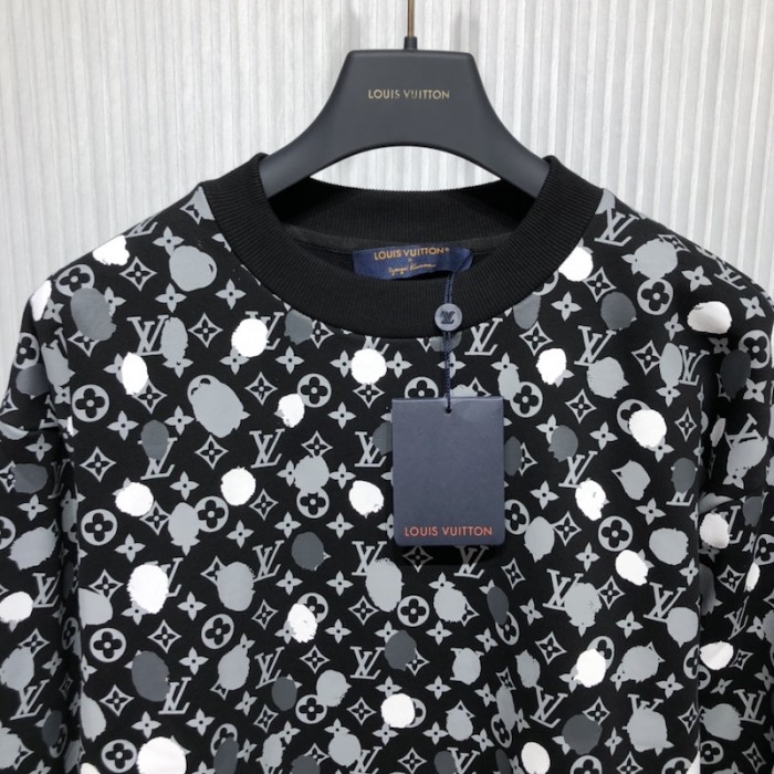 l**is V*t*n lv x yk painted dots printed crewneck 1ab6j5