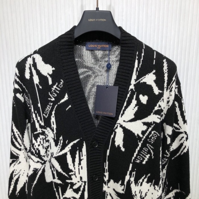 l**is V*t*n thistle jacquard cardigan 1ab91k