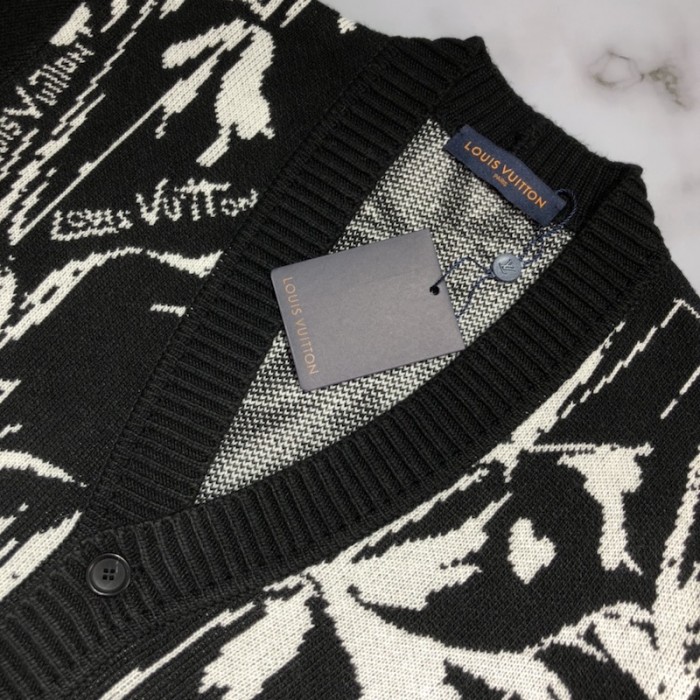 l**is V*t*n thistle jacquard cardigan 1ab91k
