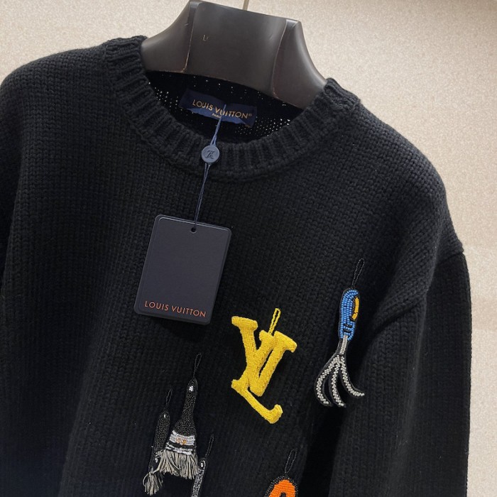 l**is V*t*n lv tools embroidered crewneck 1ab91r