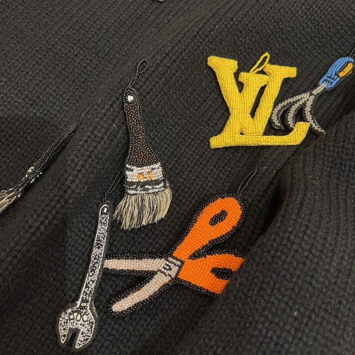 l**is V*t*n lv tools embroidered crewneck 1ab91r