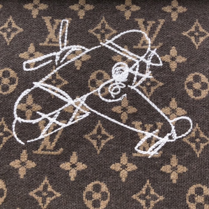 l**is V*t*n monogram embroidered wool crewneck 1abxyw