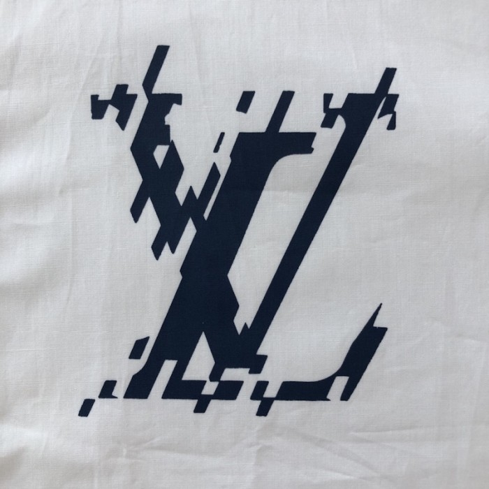 l**is V*t*n long-sleeved cotton shirt 1afaxl