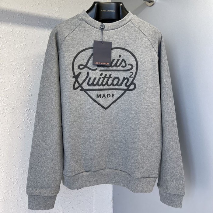 l**is V*t*n printed heart sweatshirt 1a9glv
