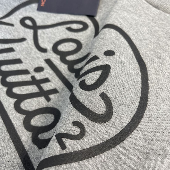 l**is V*t*n printed heart sweatshirt 1a9glv