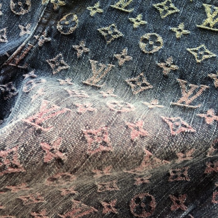 l**is V*t*n monogram gradient denim short