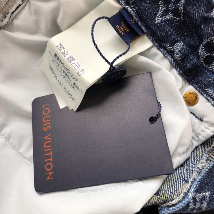 l**is V*t*n monogram gradient denim short