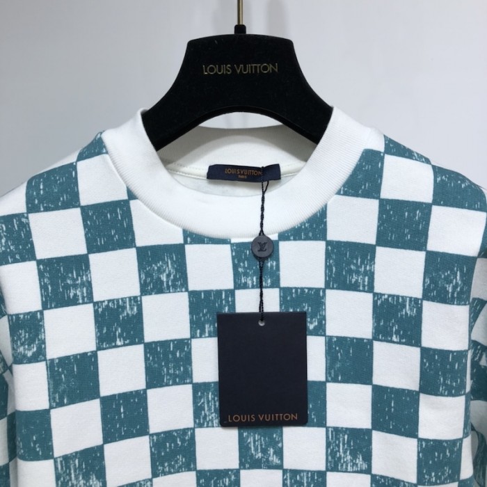 l**is V*t*n damier printed crewneck 1a99vc