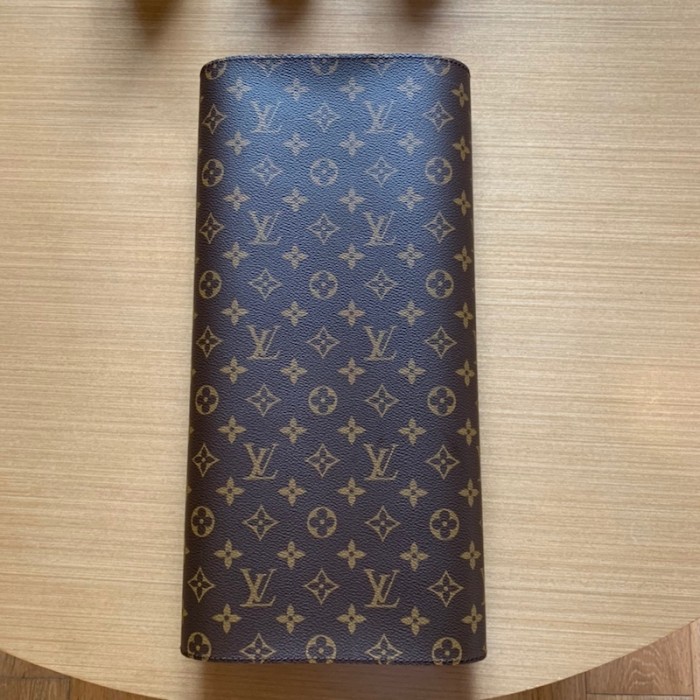 l**is V*t*n monogram canvas table mat