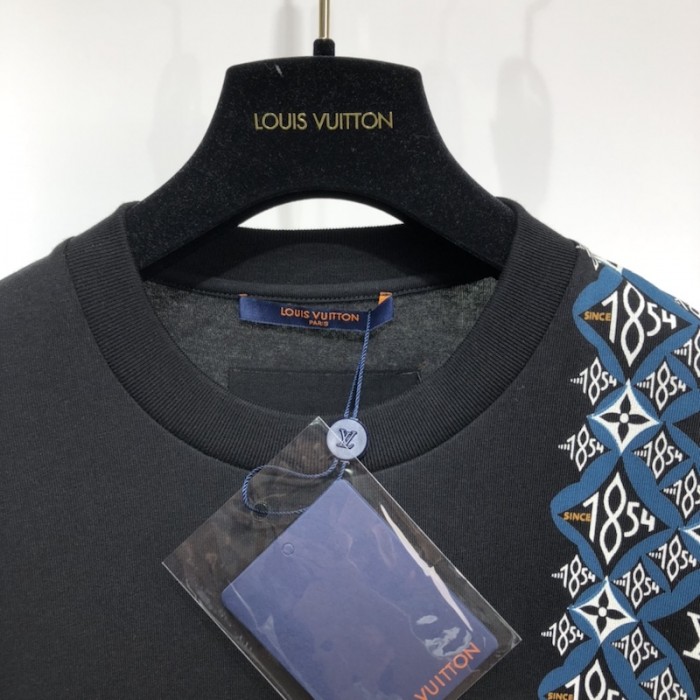 l**is V*t*n since 1854 t-shirt black