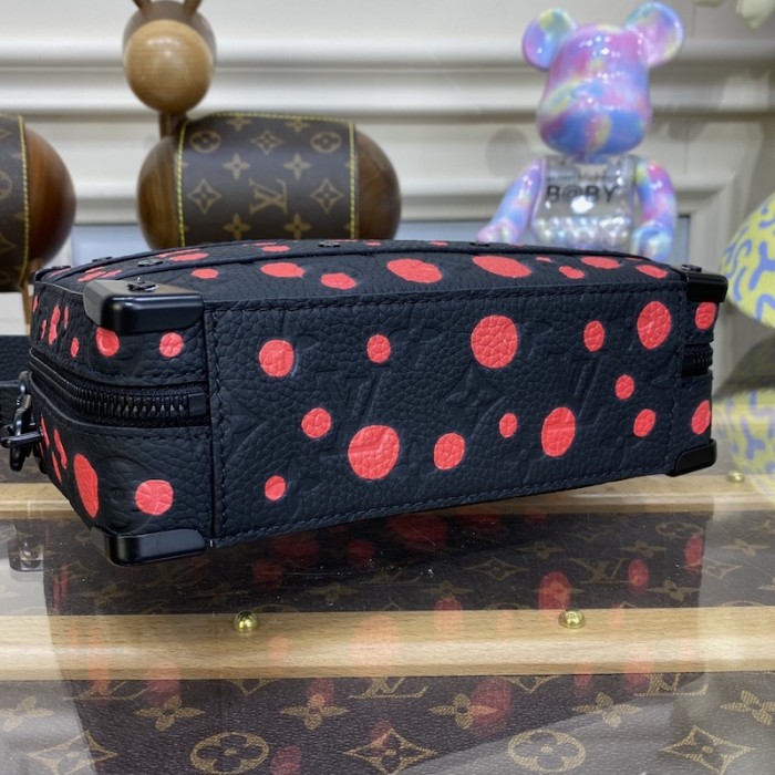 l**is V*t*n lv x yk handle soft trunk m21677